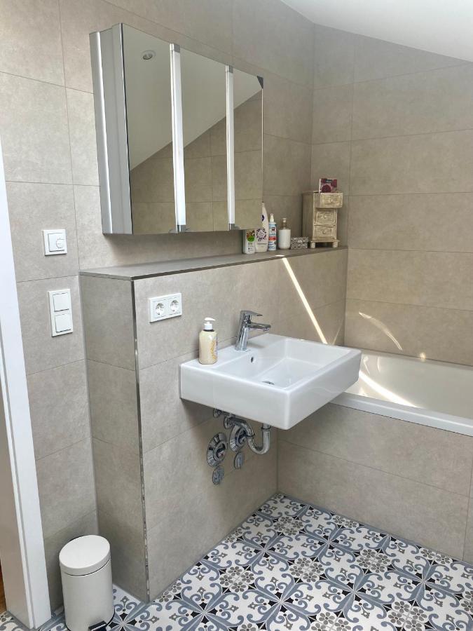 Sonniges Dg Apartment Nahe Bahnhof In Gmund Am Tegernsee Exteriér fotografie